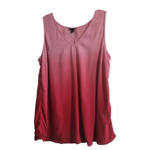 Torrid Ombre V-neck Tank - Picture 1 of 4